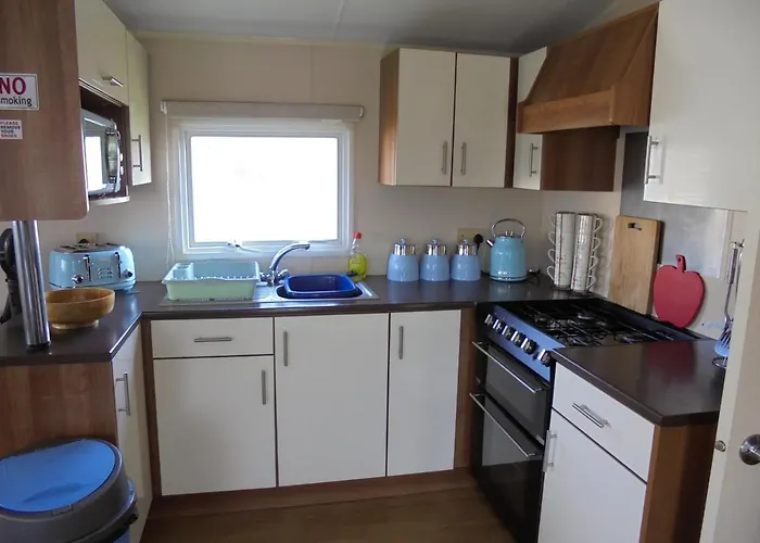 Coastfields Vacation II 8 Berth, With Blow Heaters Free Wifi